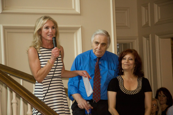 060_2013-09-05_–_Book_Signing-(ZF-4840-24184-1-002)