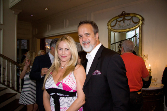 072_2013-09-05_–_Book_Signing-(ZF-4840-24184-1-006) (1)