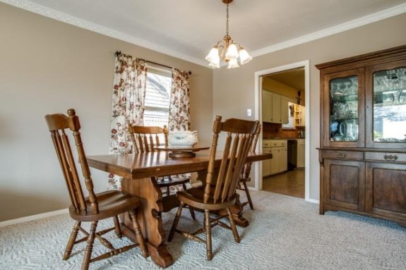 10211 Longmeadow Dining