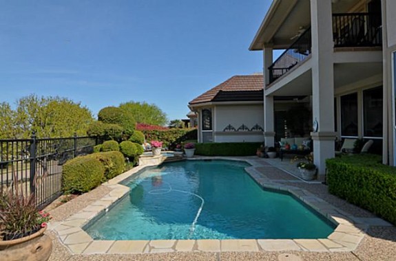 15 Canyon Crest Pool