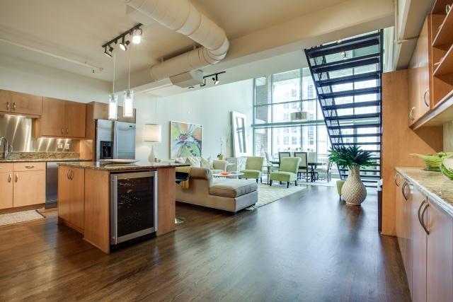 1999 McKinney loft