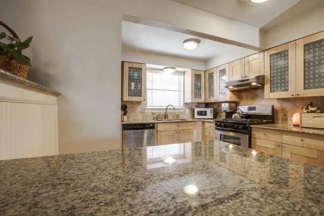 943 Bridget Kitchen
