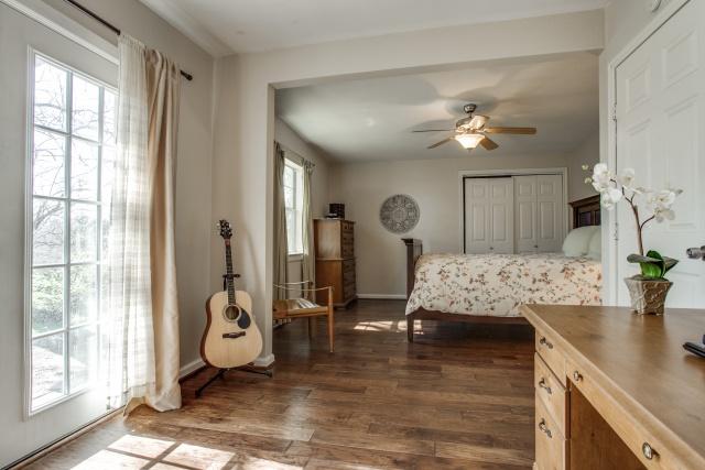 943 Bridget Master Bedroom Sitting
