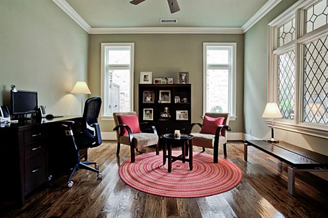 2805 Rosedale Office