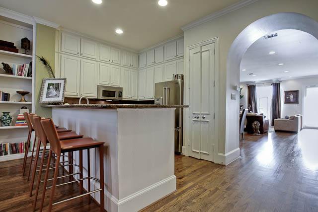 2805 Thomas Kitchen Dining