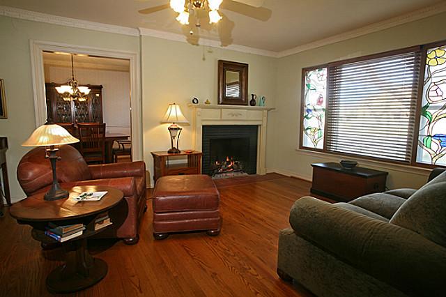 3806 Walnut Hill Living