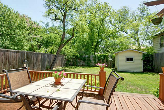 5524 Victor Backyard