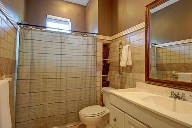 5524 Victor Bath