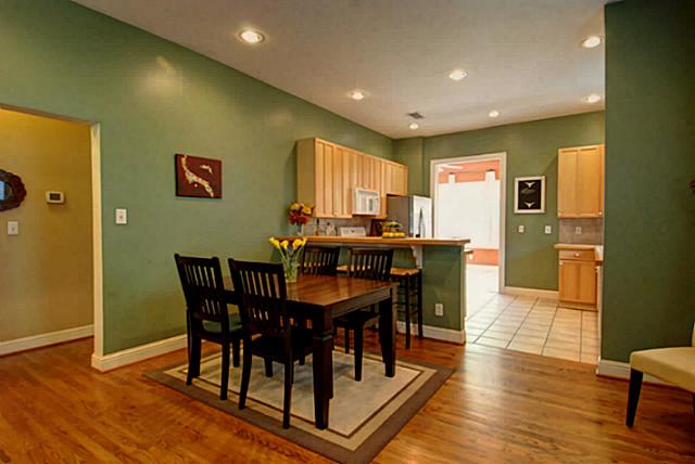 5524 Victor Dining
