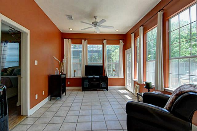 5524 Victor Sunroom