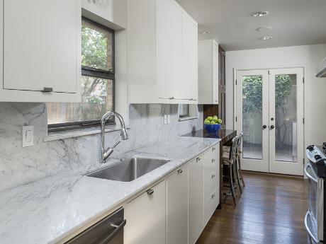 6806 Vada kitchen