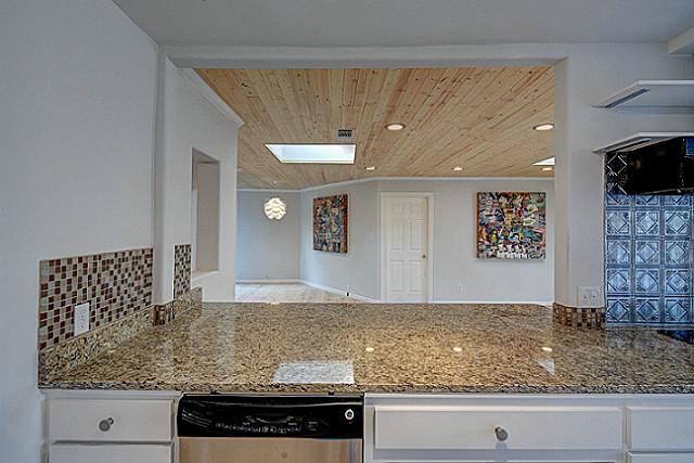 9003 Groveland Kitchen Pop Through