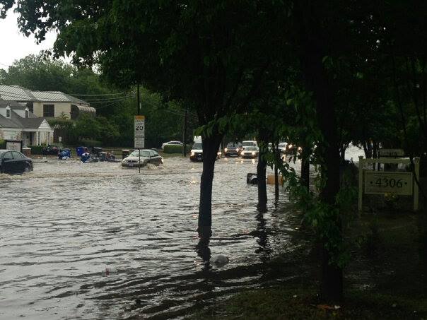 Lovers and Inwood Rd flooded