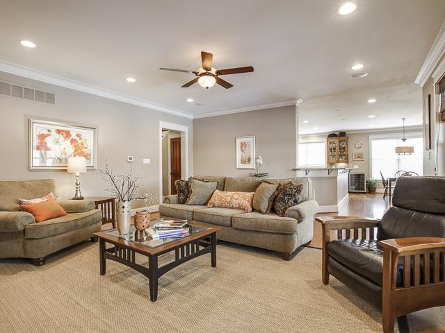 4232 Greenbrier Family