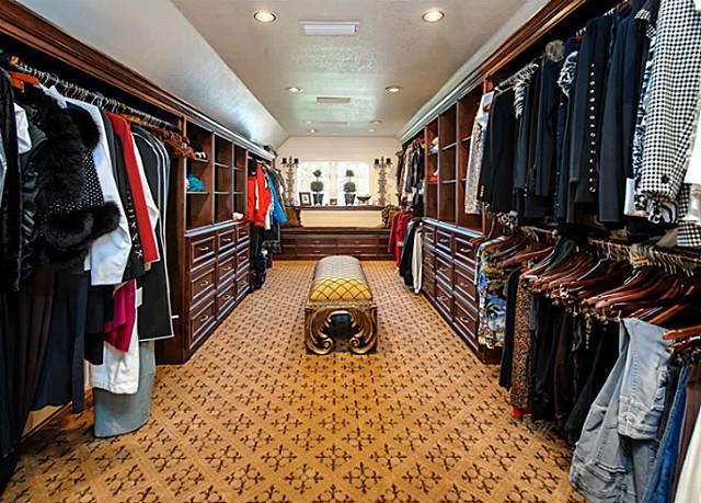4707 Chapel Hill closet 2 her's