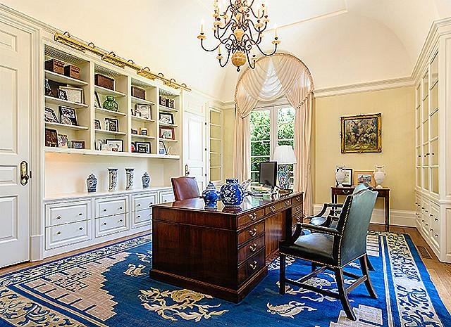 5950 Deloache guest house office