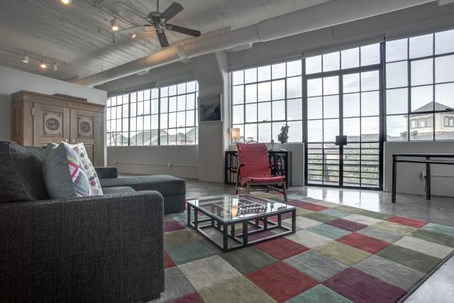 2220 Canton 309 Living 2
