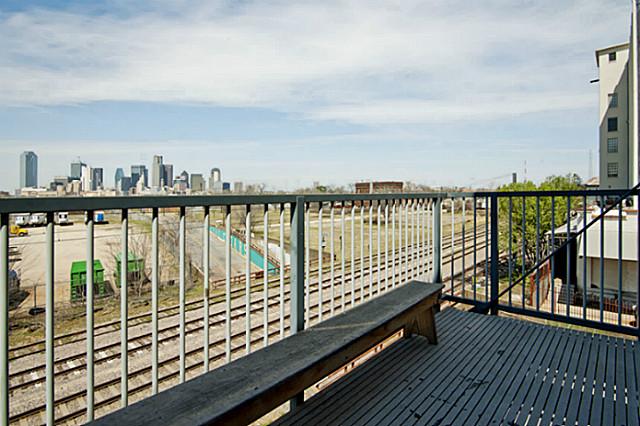 2401 S. Ervay Balcony