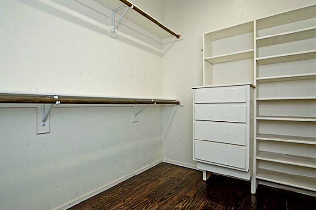 2401 S. Ervay Closet