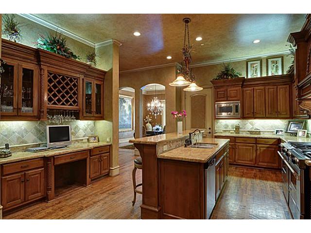3 Bluff park kitchen 2