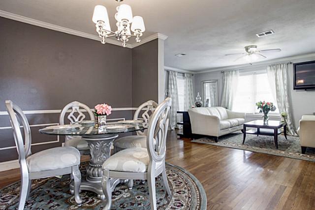 9403 Thornberry dining