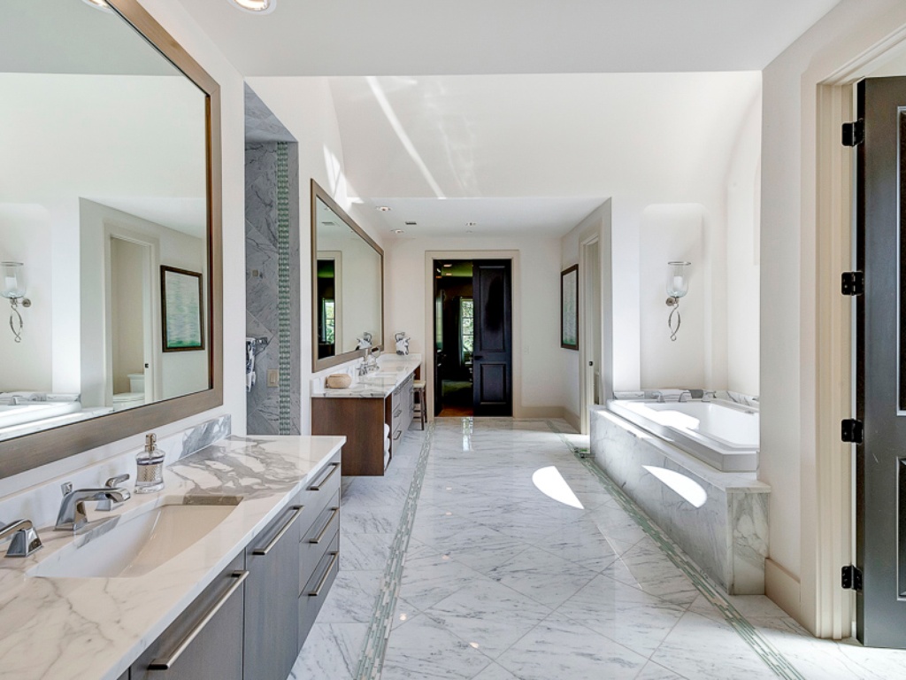 3417 Villanova master bath
