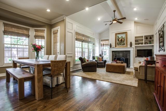 7617 Bryn Mawr family nook
