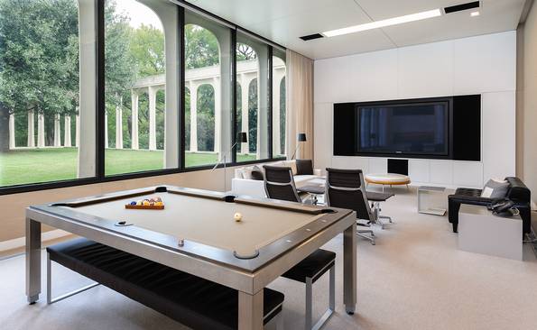 10210 Strait Gameroom