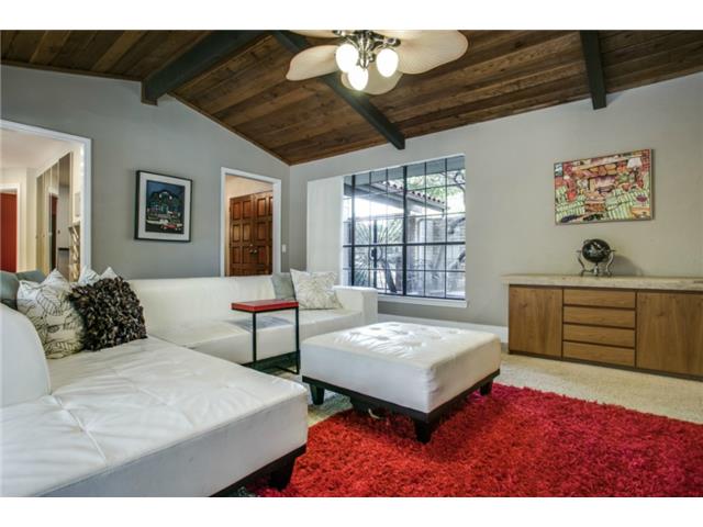 1712 Lake Side Living 2