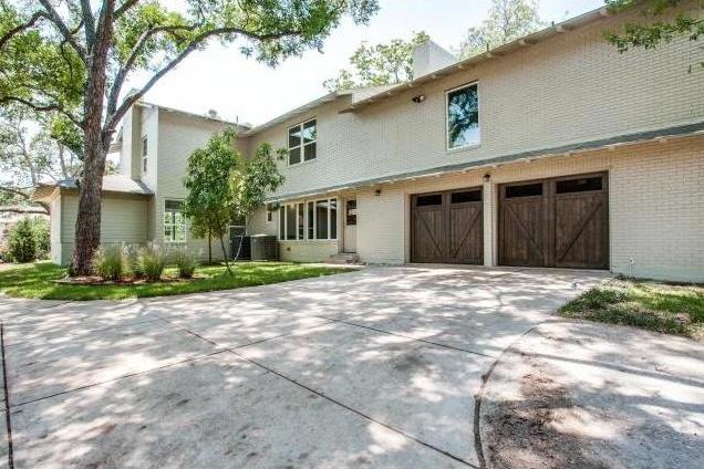 Attached garage, with front and rear driveway access