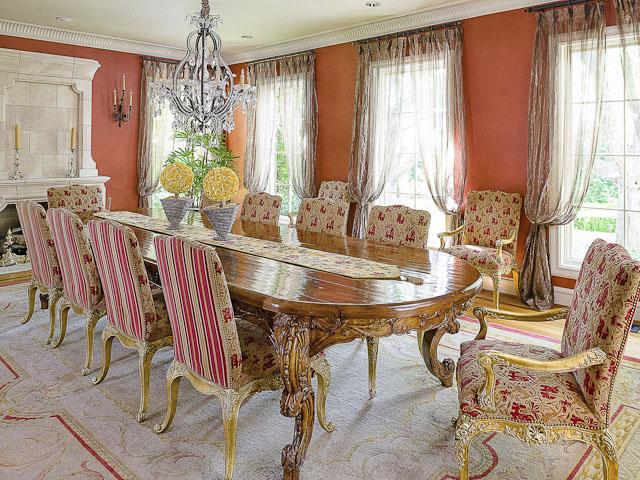 9700 Audubon dining room