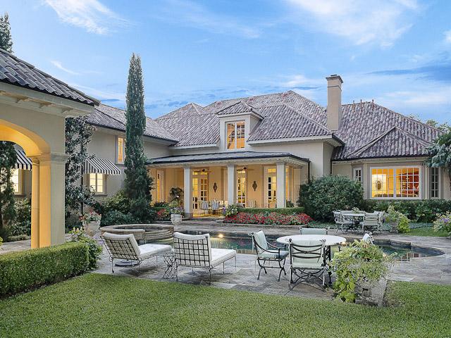 9700 Audubon rear yard