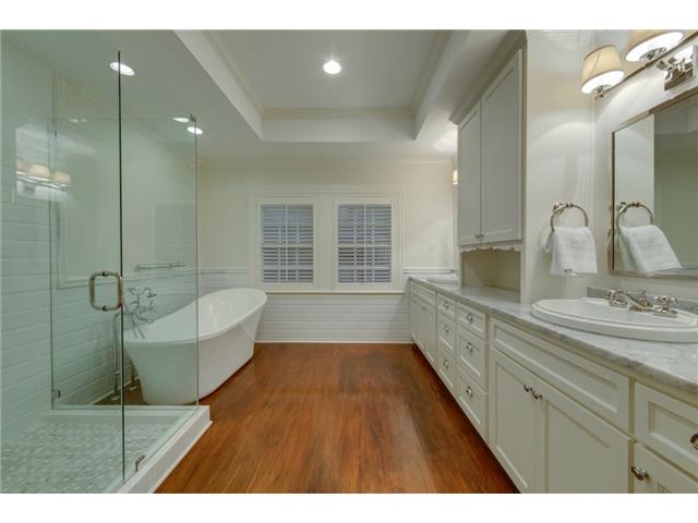Beautiful master bath with shower, soaking tub and dual sinks.