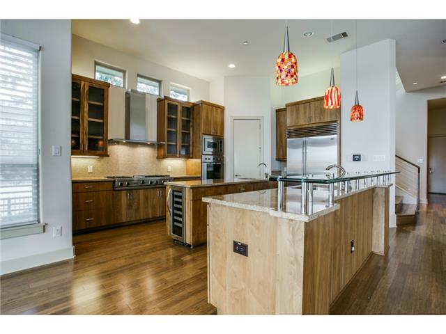 4459 lENA KITCHEN 1