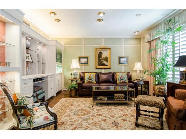 6150 Averill Way 109E Living
