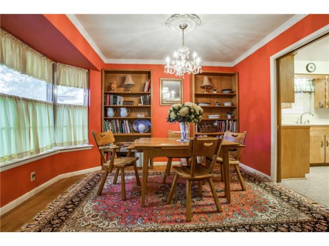 7319 Bennington Dining
