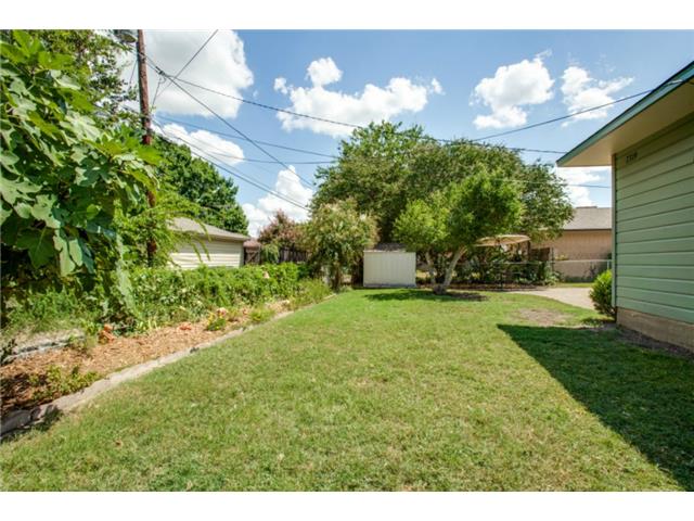 7319 Bennington Side Yard