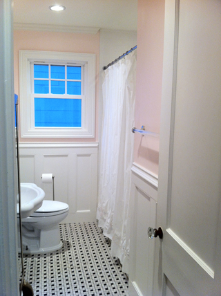 8919 Forest Hills Bath 1