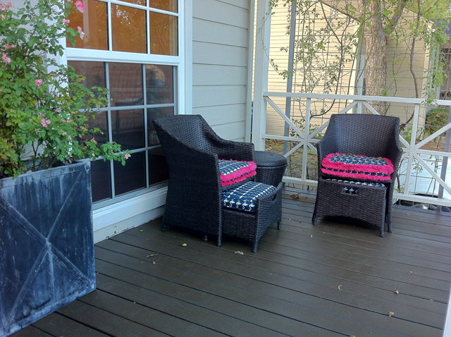 8919 Forest Hills Front Porch