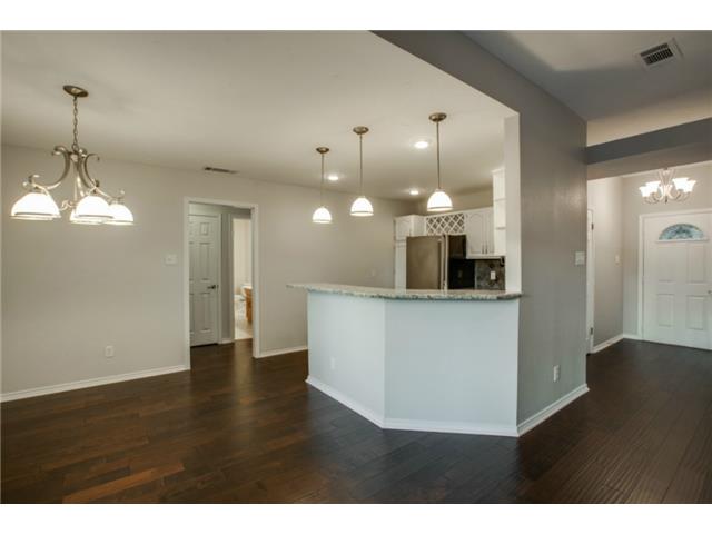 921 Wildwood Kitchen Dining