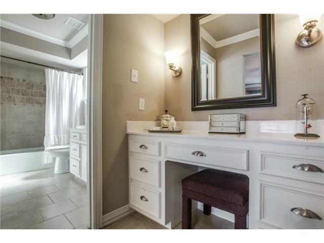 9229 Ferndale Master Bath