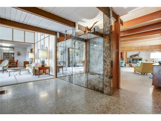 10110 Daria Foyer 2