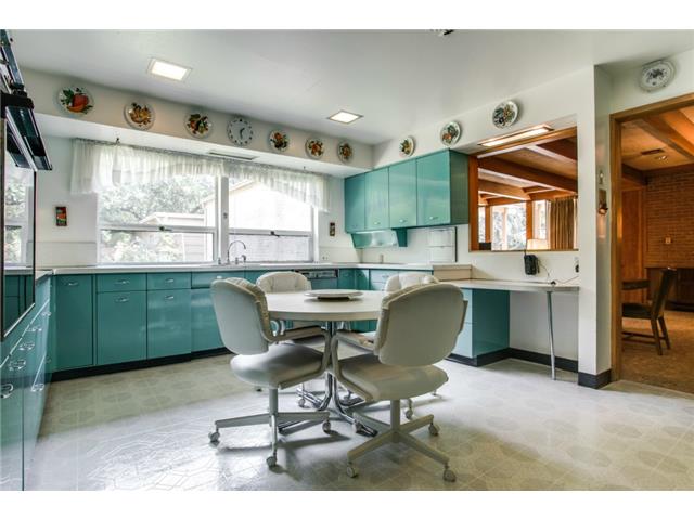 10110 Daria Kitchen 1