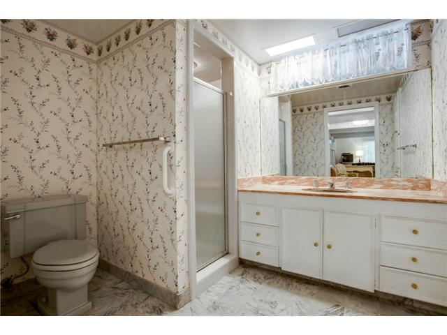 10110 Daria Master Bath