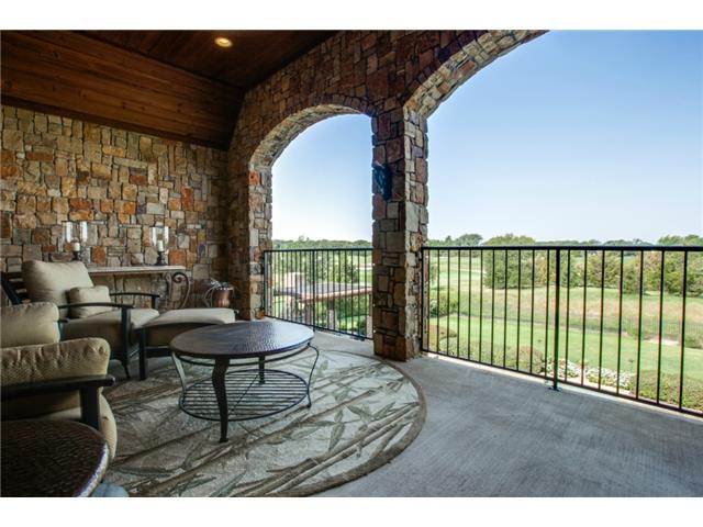 1724 Wisteria Way Balcony