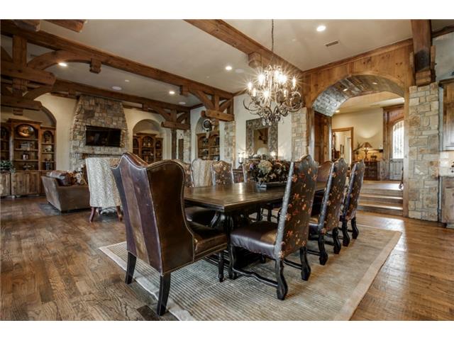 1724 Wisteria Way Formal Dining