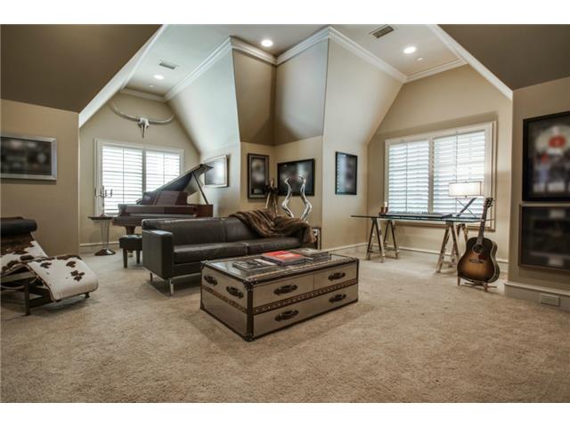1724 Wisteria Way Music Room