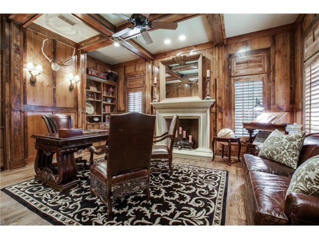 1724 Wisteria Way Office