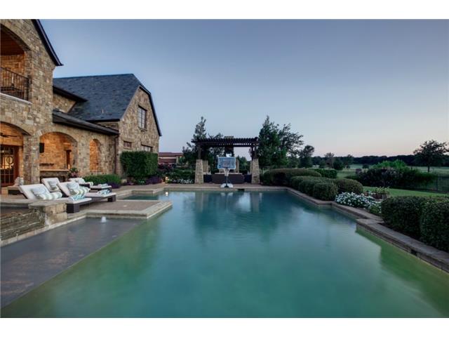1724 Wisteria Way Pool