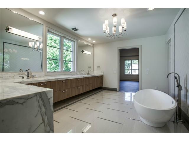 3216 Colgate Master Bath 2